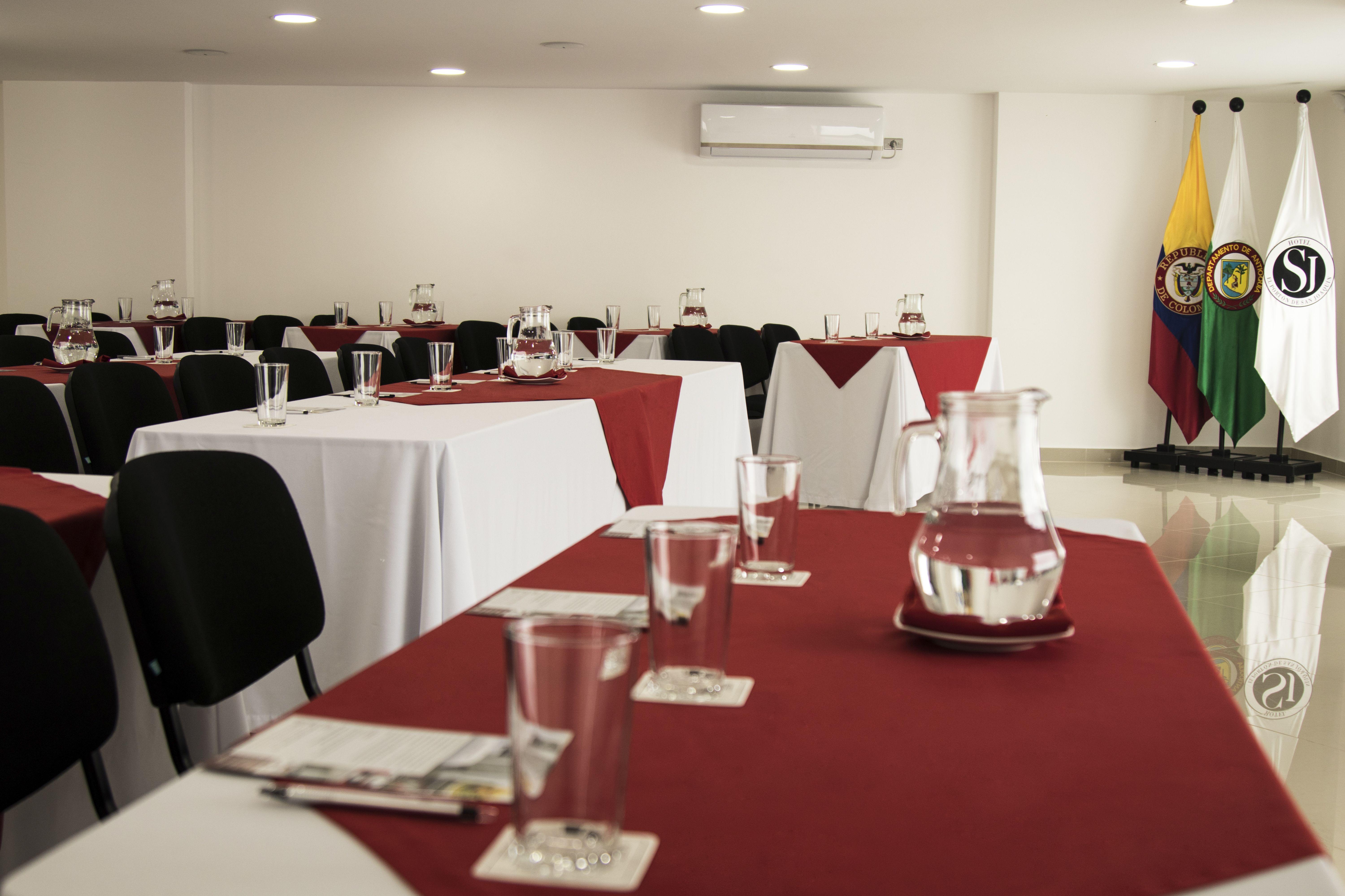 El Porton De San Joaquin Hotel Medellin Ngoại thất bức ảnh